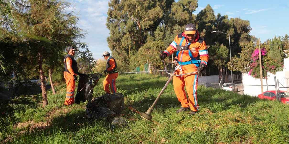 Para evitar inundaciones y ganarle a las lluvias inicia la limpieza de barrancas en la capital