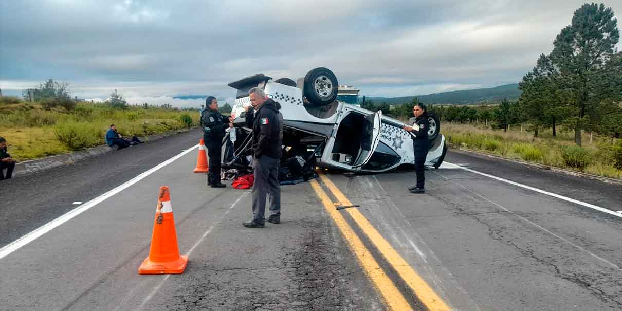 Volcadura de patrulla deja 13 policías lesionados en la Tlaxco-Tejocotal