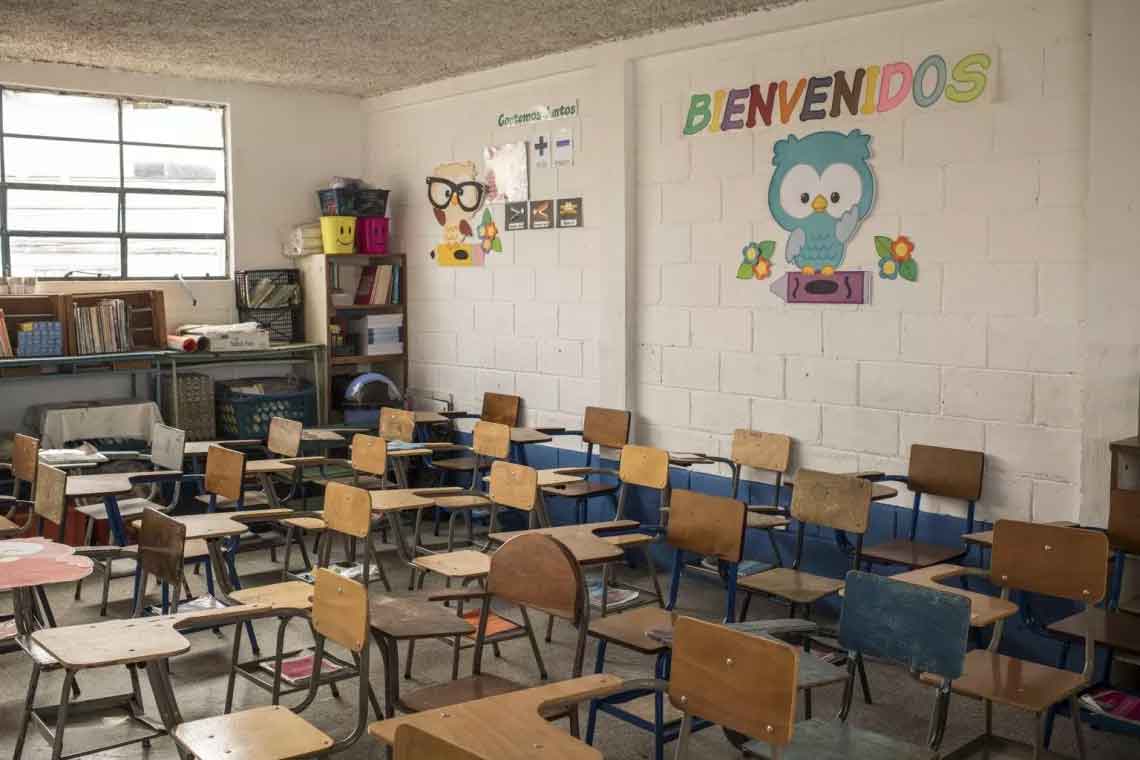 Plantón de CNTE deja sin clases a 1.2 millones de niños y provoca pérdidas millonarias