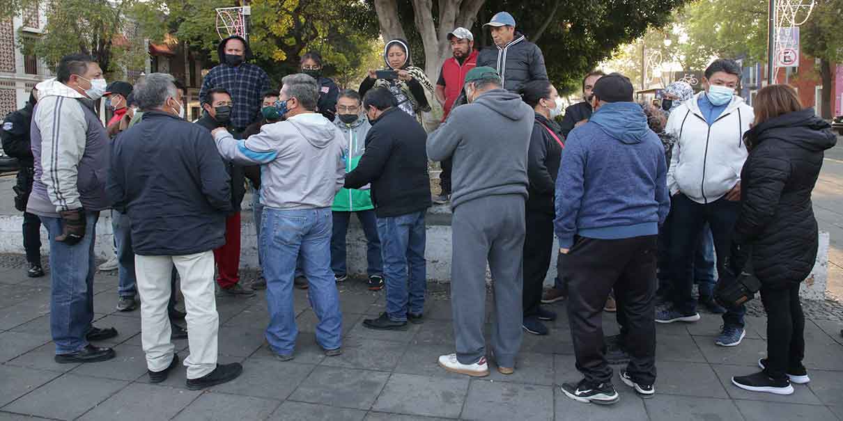 Poblanos inconformes contra la VERIFICACIÓN en Puebla