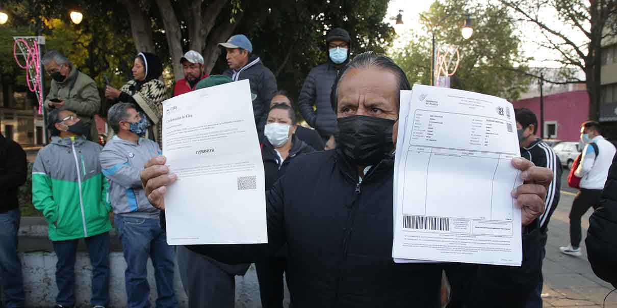 Poblanos inconformes contra la VERIFICACIÓN en Puebla