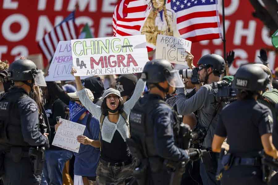 Protestas en Los Ángeles por redadas del ICE dejan choques con fuerzas federales