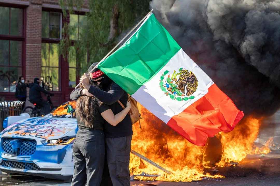 Protestas en Los Ángeles por redadas del ICE dejan choques con fuerzas federales