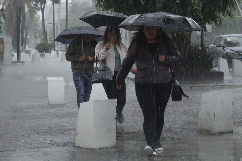 Tormentas eléctricas en Puebla HOY VIERNES: guía de prevención ante descargas