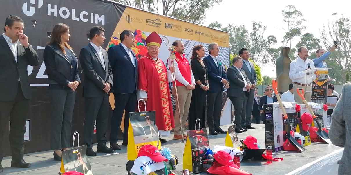 Puebla celebra el Día de la Cruz; arzobispo felicita al sector constructor