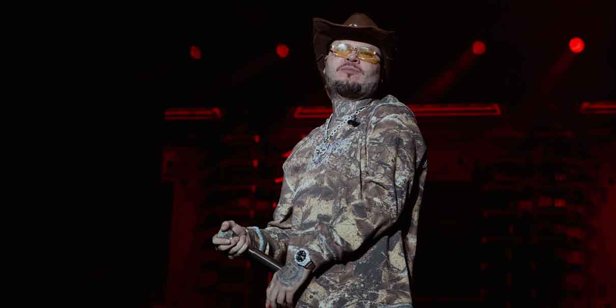 Puebla demostró su reguetón con Farruko en el Teatro del Pueblo