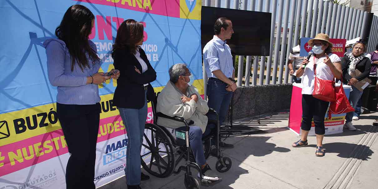 Quejas, observaciones y testimonios afuera del IMSS La Margarita serán presentadas a Zoé Robledo