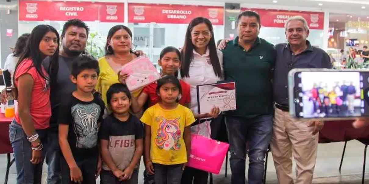 Premian a niños por concurso de ensayo en Atlixco