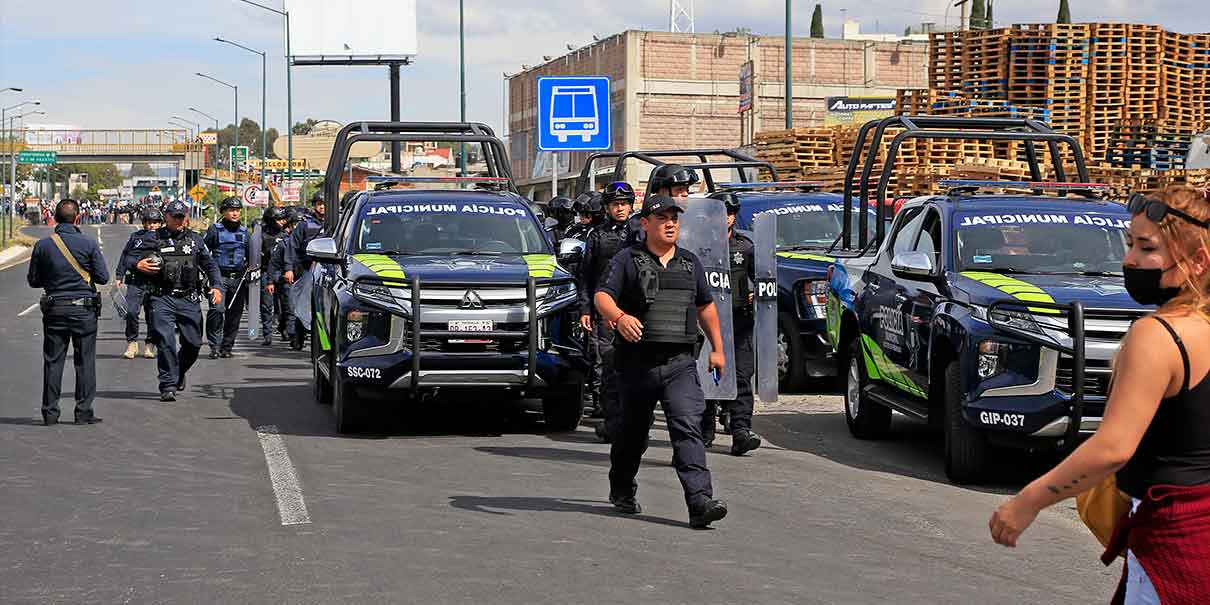 Se enfrentan locatarios vs comerciantes de la 28 de Octubre en la CENTRAL DE ABASTO de Puebla