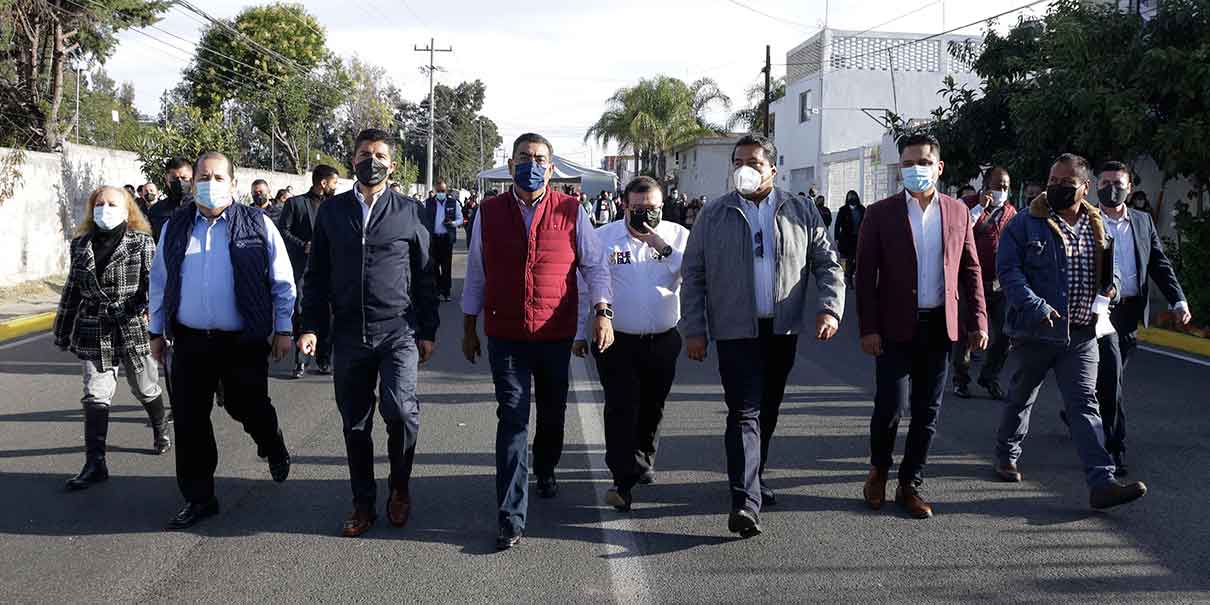 Sergio Céspedes y Eduardo Rivera entregan rehabilitada la Avenida 5 Sur