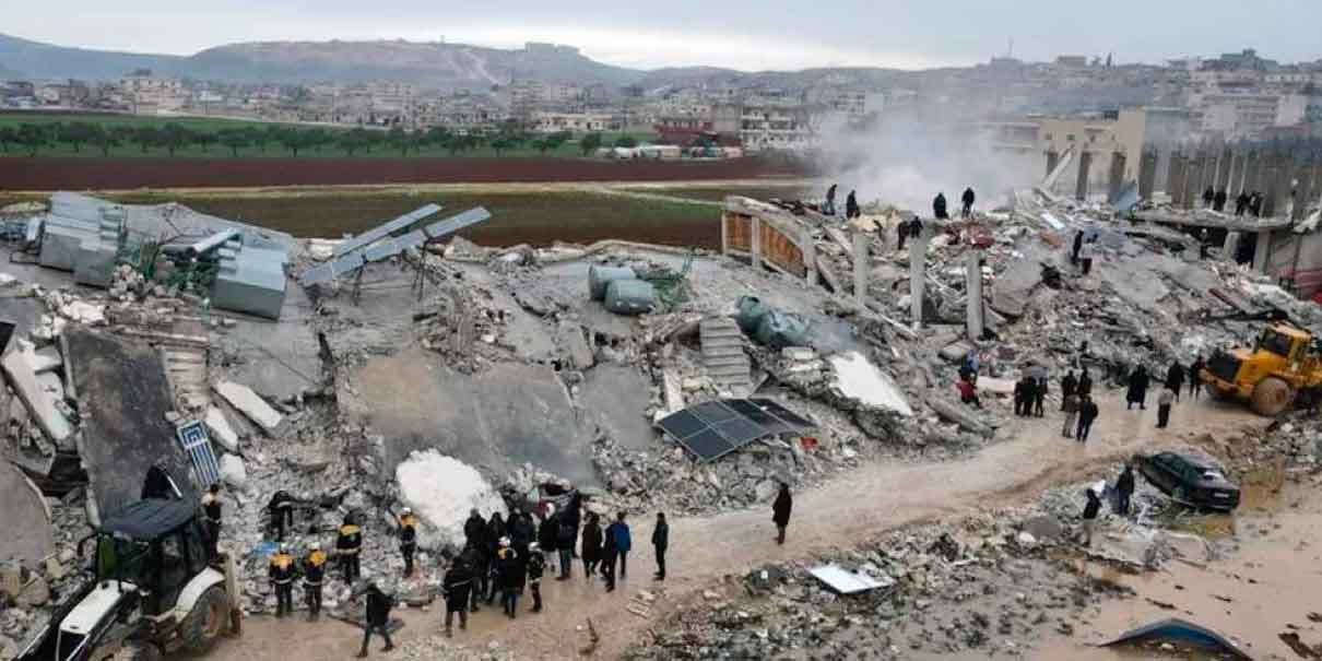 Suben a más de 5 mil las muertes por terremoto en Turquía y Siria