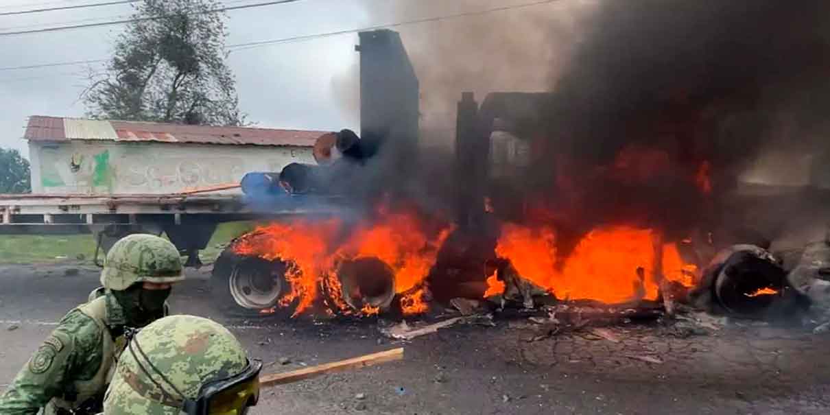 Talamontes queman vehículos a la altura de la zona de Topilejo en Tlalpan