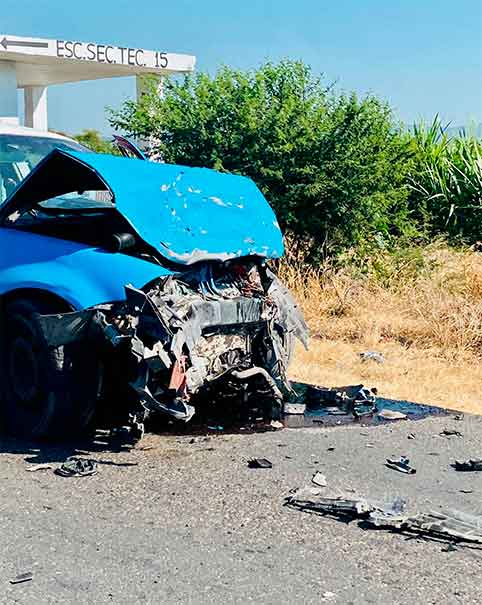 Tres lesionados en accidente carretero en Izúcar