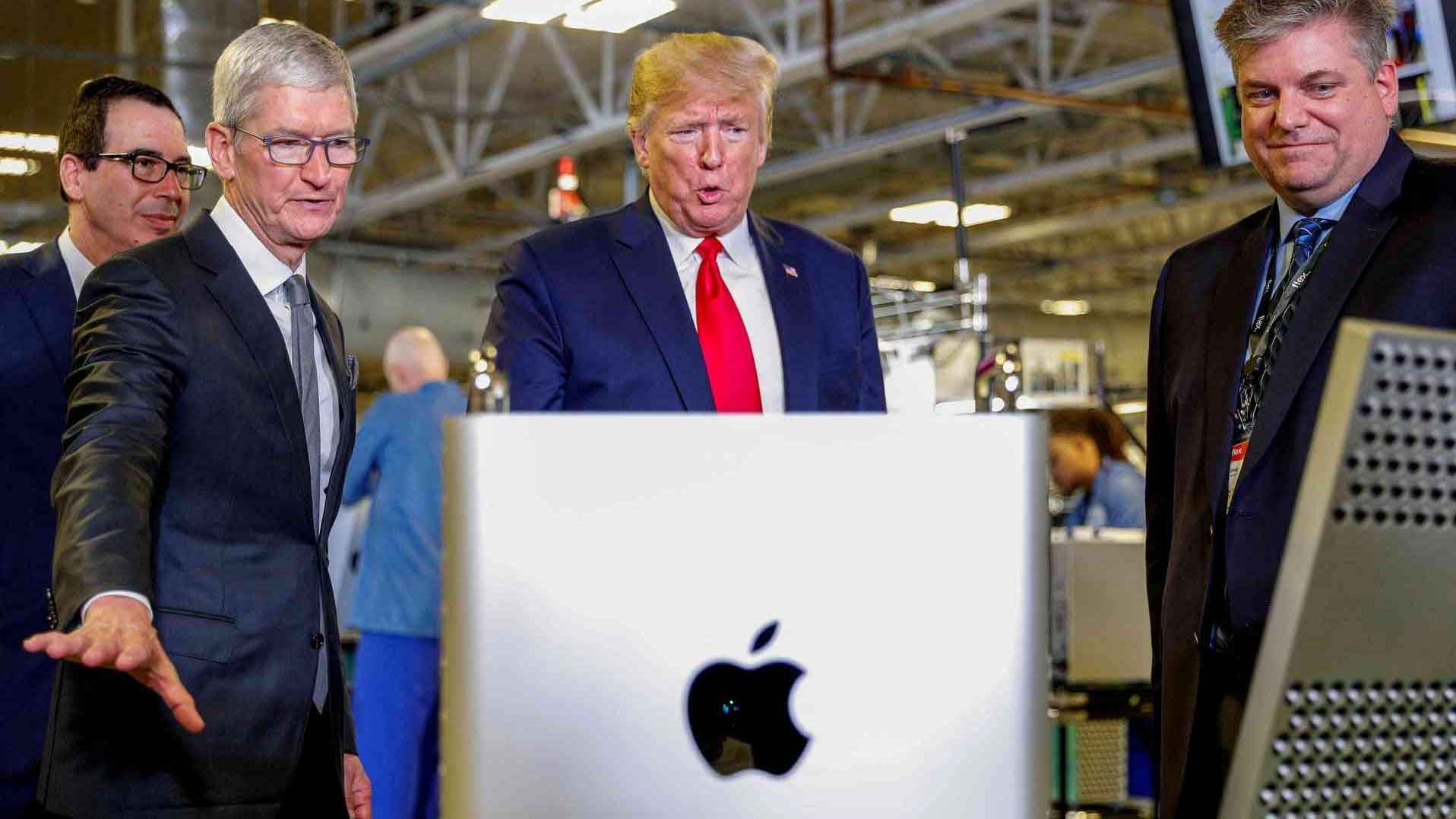 Trump redobla su guerra comercial: revive aplicar aranceles a Apple y la UE