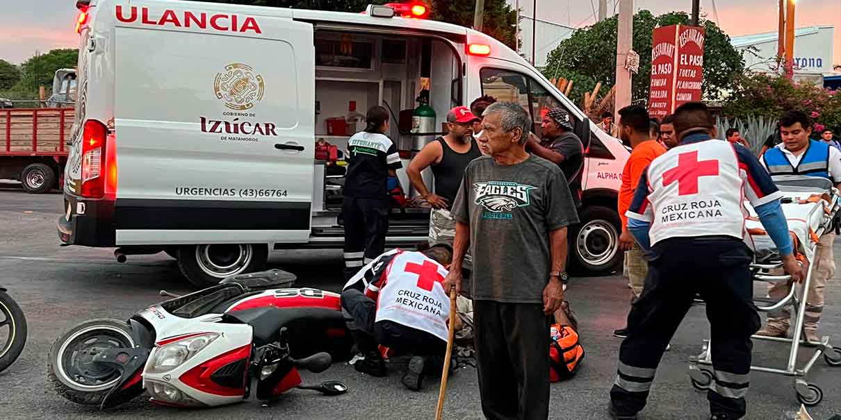Encontronazo de motos en la Izúcar-Atencingo, deja un herido de gravedad