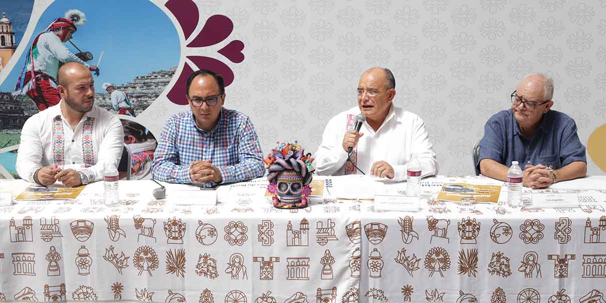 Zacatlán presentó su Classic Tour de Autos Antiguos el 20 y 21 de julio