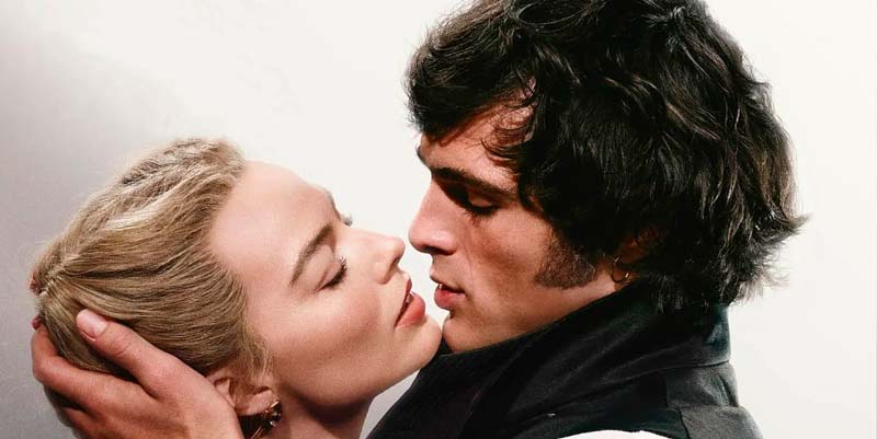 Amor prohibido y emociones fuertes llegan a cines con "Cumbres Borrascosas"