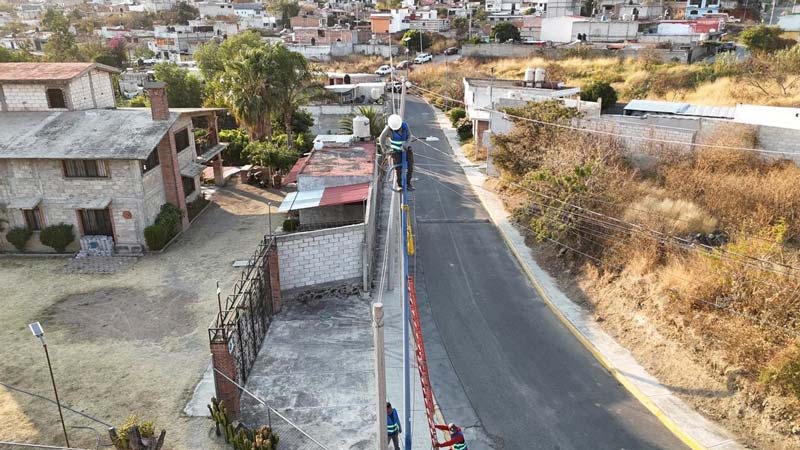 Ariadna Ayala inició mejoramiento de alumbrado en la colonia Los Ángeles