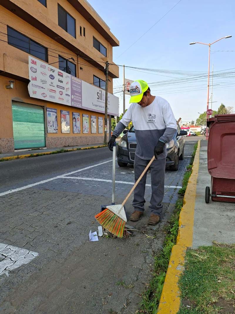 Arranca nueva jornada de limpieza en San Pedro Cholula con programa “Barriendo tu Calle”