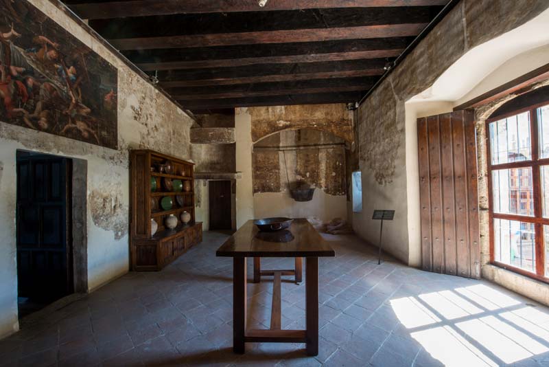 Arte sacro y arquitectura colonial en el Museo de la Evangelización en Huejotzingo, Puebla