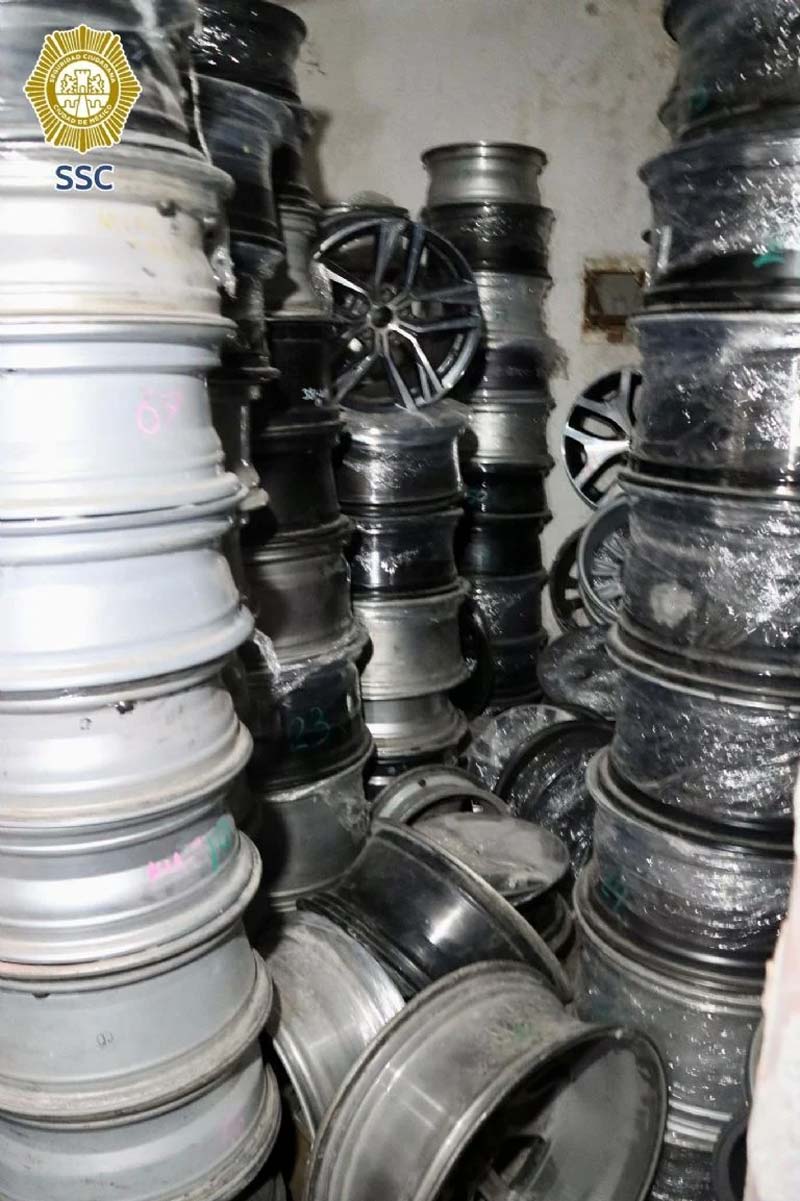 Aseguran 150 toneladas de autopartes robadas en falso hotel de la Cuauhtémoc