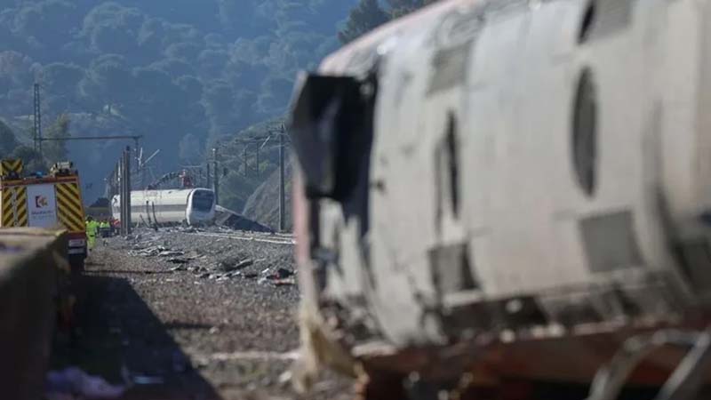 Aumenta a 41 la cifra de fallecidos por el choque de trenes en Adamuz