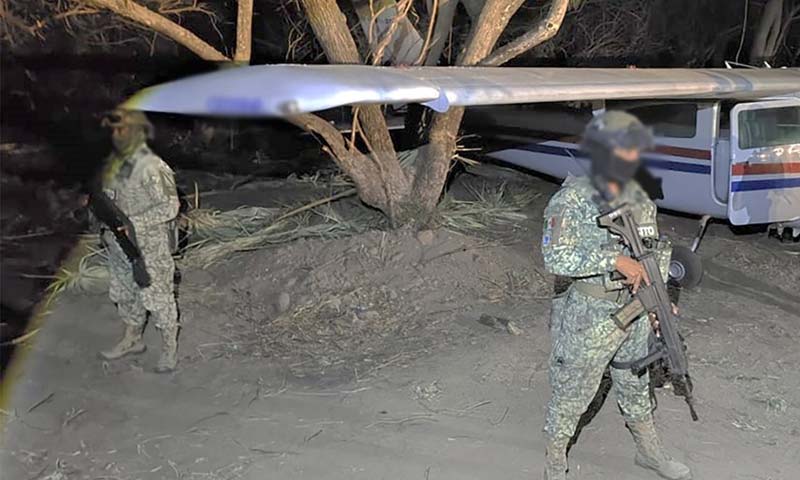 Interceptan avioneta con más de 500 kilos de cocaína en Oaxaca