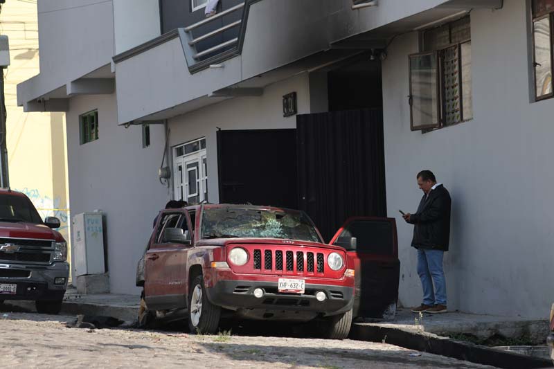 Balean casa y queman camioneta en Lomas 5 de Mayo; además en Colombres realizan cateo