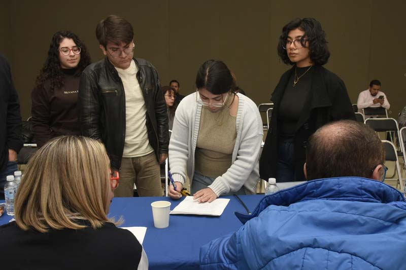 BUAP concluye mesas de trabajo con estudiantes y avanza en pliego petitorio