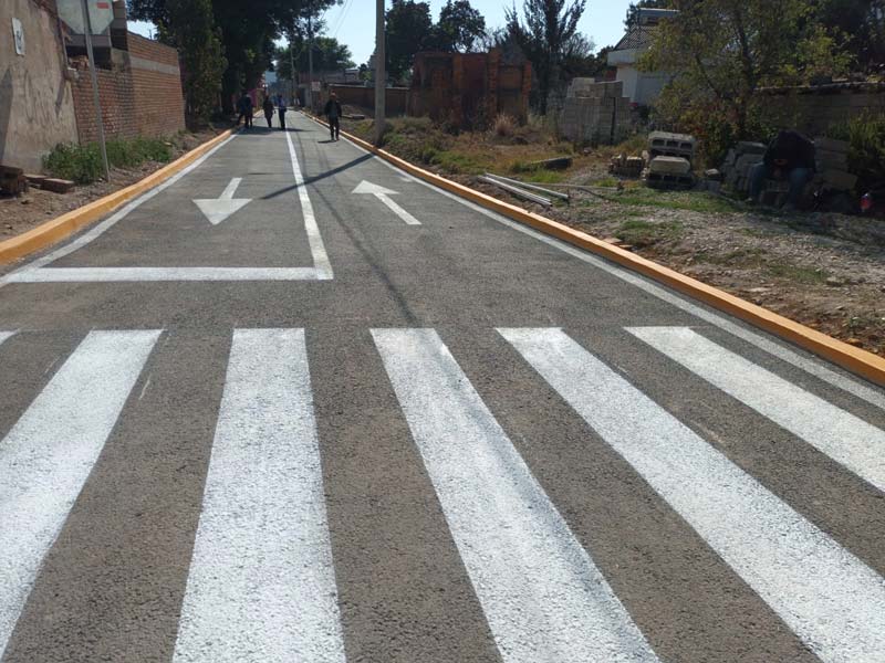 Calle 4 Norte en San Juan Tlautla se rehabilita; acceso seguro al CAIC para estudiantes