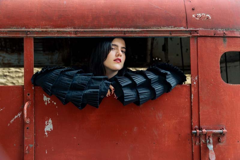 Camila Fernández presenta “No Manches”, una intensa historia de amor y desilusión