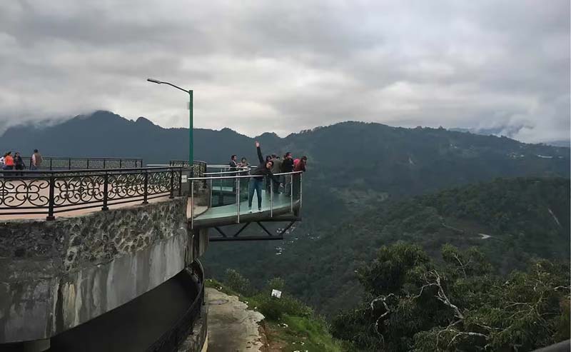 Mirador de Cristal de Zacatlán, Puebla: el lugar donde caminarás entre las nubes