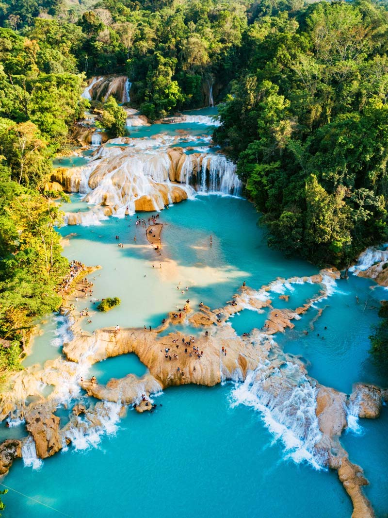 Cascadas de Agua Azul, Chiapas: donde el agua se vuelve azul y la naturaleza parece mágica