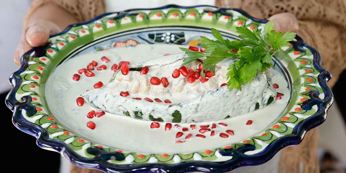 Chiles en nogada