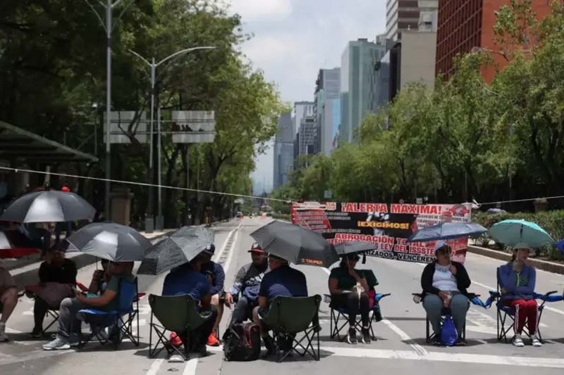 CNTE-endurece-postura-mantendrá-huelga-nacional-y-amplía-movilizaciones-en-todo-el-país2.jpg