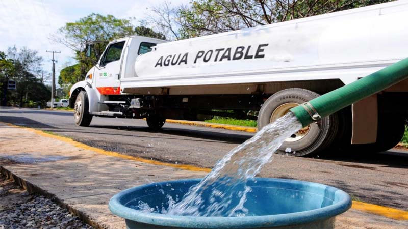 Con 100 pipas se mandará agua a colonias de la capital