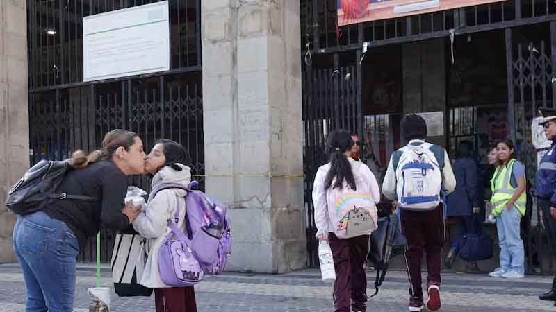 Da marcha atrás la SEP: habrá nueva revisión del calendario escolar el lunes