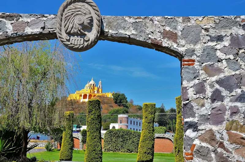 Santuario de Nuestra Señora de los Remedios en Cholula, Puebla: historia, arquitectura y vistas panorámicas