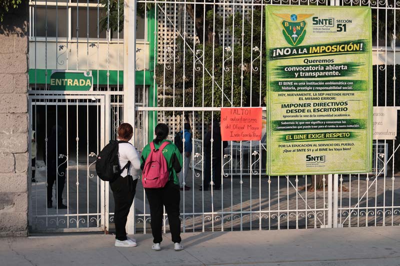 El BINE trató de imponer a director y desplazar a la SEP: Segob