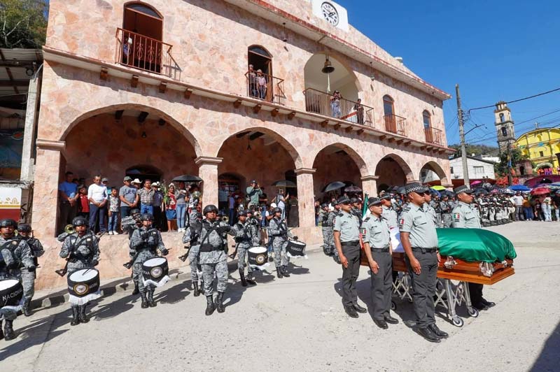 Chicontla lloró al Sargento Juan Vázquez; un héroe al enfrentarse al CJNG
