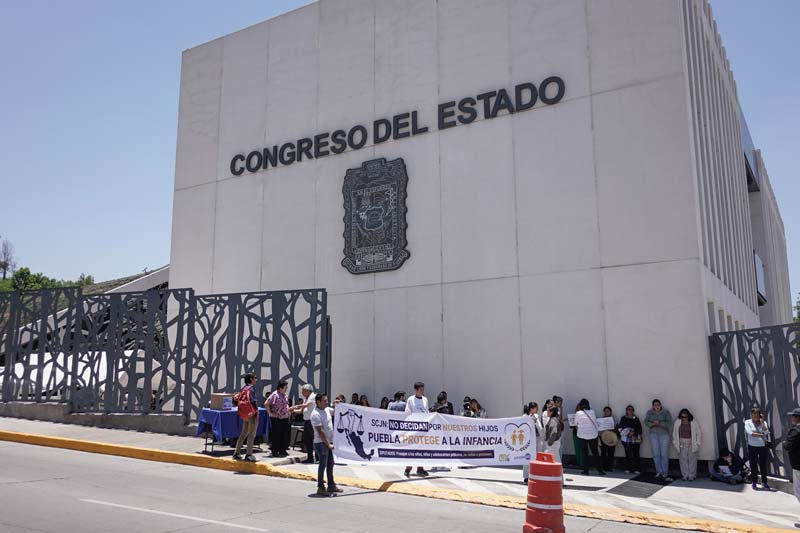 En Puebla, 17 mil firmas ciudadanas buscan frenar reforma de identidad de género infantil