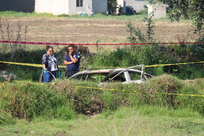Encuentran cuerpo calcinado en vehículo abandonado en Amozoc; FGE ya investiga