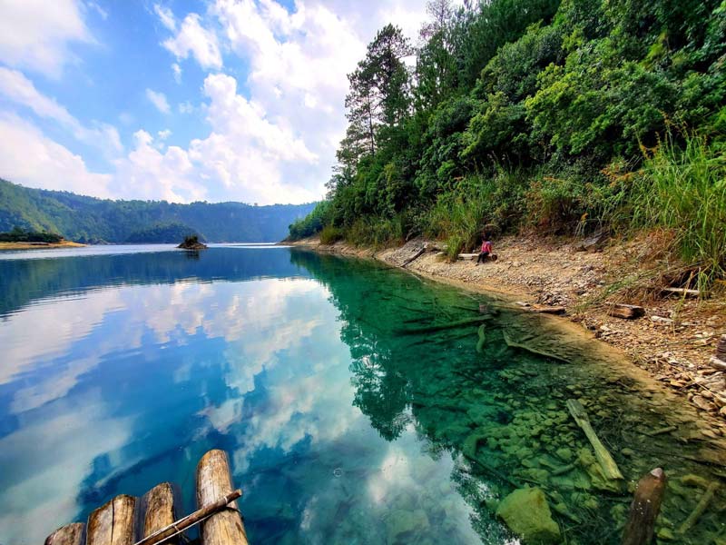 De azul a verde esmeralda: así lucen los Lagos de Montebello, joya natural de Chiapas