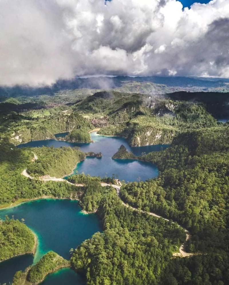 Este es el lugar en Chiapas que parece de otro mundo: Lagos de Montebello y sus aguas de colores