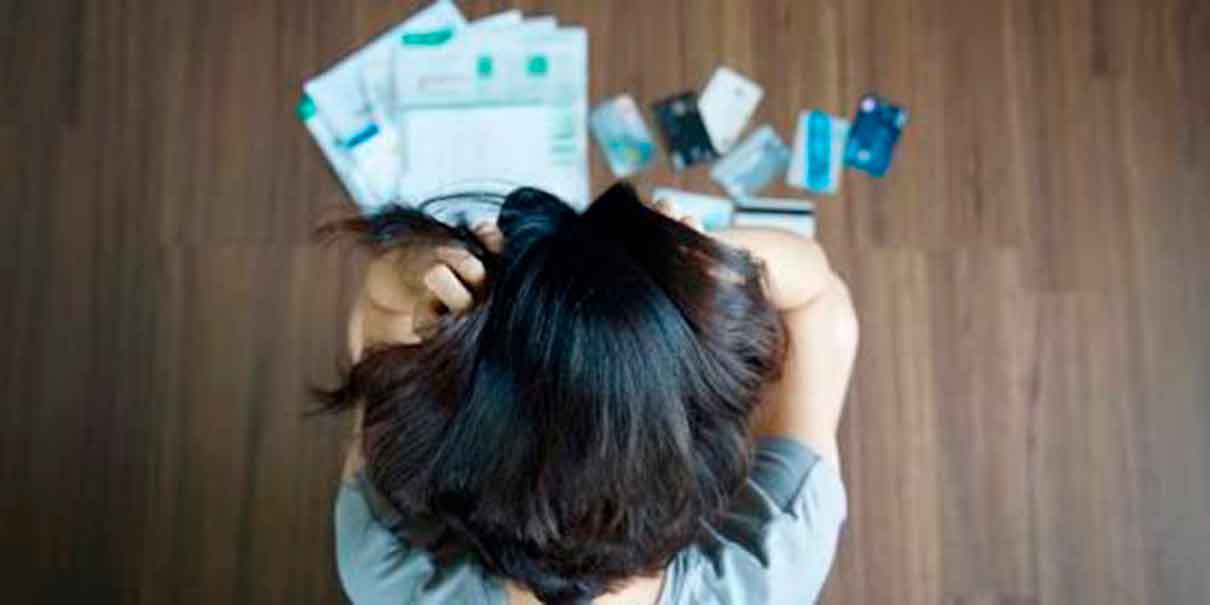 Estrés financiero en mujeres