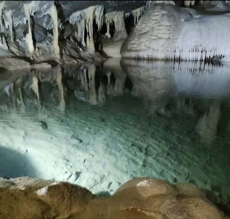 Explora Las Grutas Karmidas, en Zapotitlán de Méndez, Puebla, un mundo subterráneo