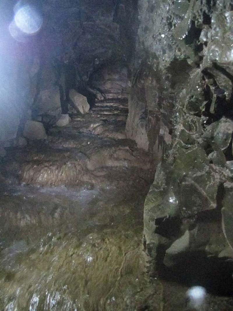 Explora Las Grutas Karmidas, en Zapotitlán de Méndez, Puebla, un mundo subterráneo