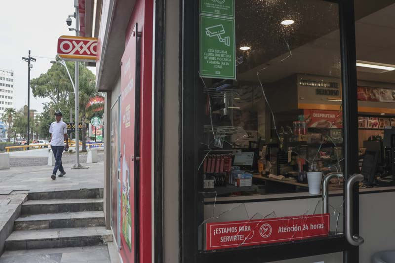 Festejo de la Selección Mexicana desata destrozos y basura en calles de Puebla