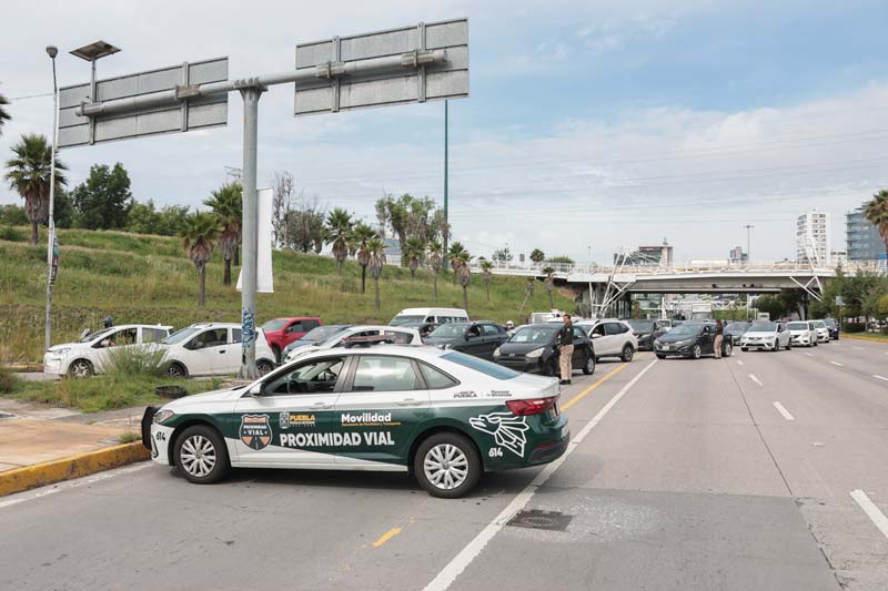 Fiscalía de Puebla cierra tramo de la Atlixcáyotl para capturar al tirador