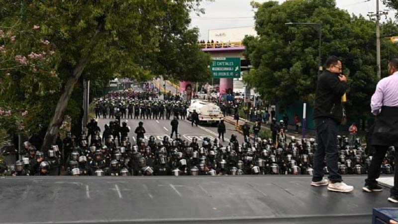 Frenan avance de la CNTE en CDMX hacia estadio del Mundial 2026